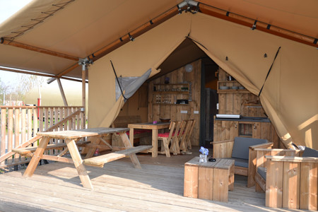 Safari Zelt-Lodge mit Dusche/WC