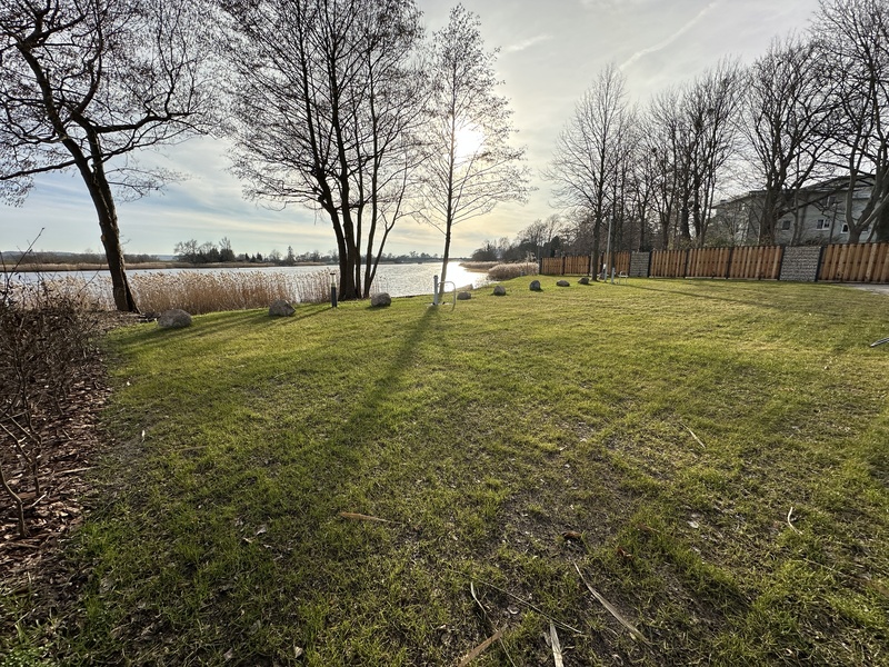 Comfort parkeerplaats met uitzicht op het water